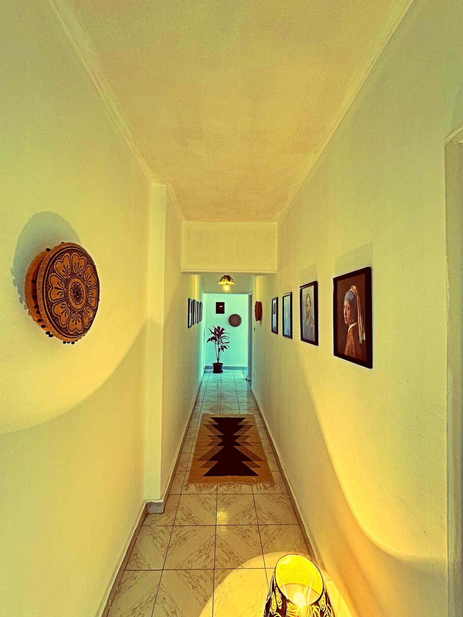 Large Room With Its Own Balcony El El Cairo Exterior foto